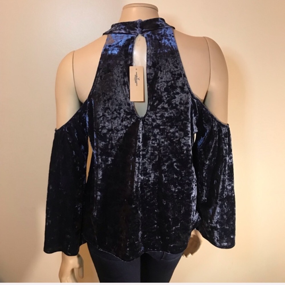 American Eagle Blue Velvet Cold shoulder Top S - Picture 4 of 5